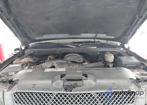 2003 Chevrolet Avalanche 1500 из США, поврежденный, VIN 3GNEC13T43G298570